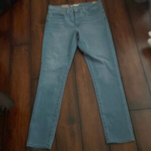NWT Levis311 Shaping Mid Rise Tummy Slimming, Shapes thru hip & thigh.Hypersoft!